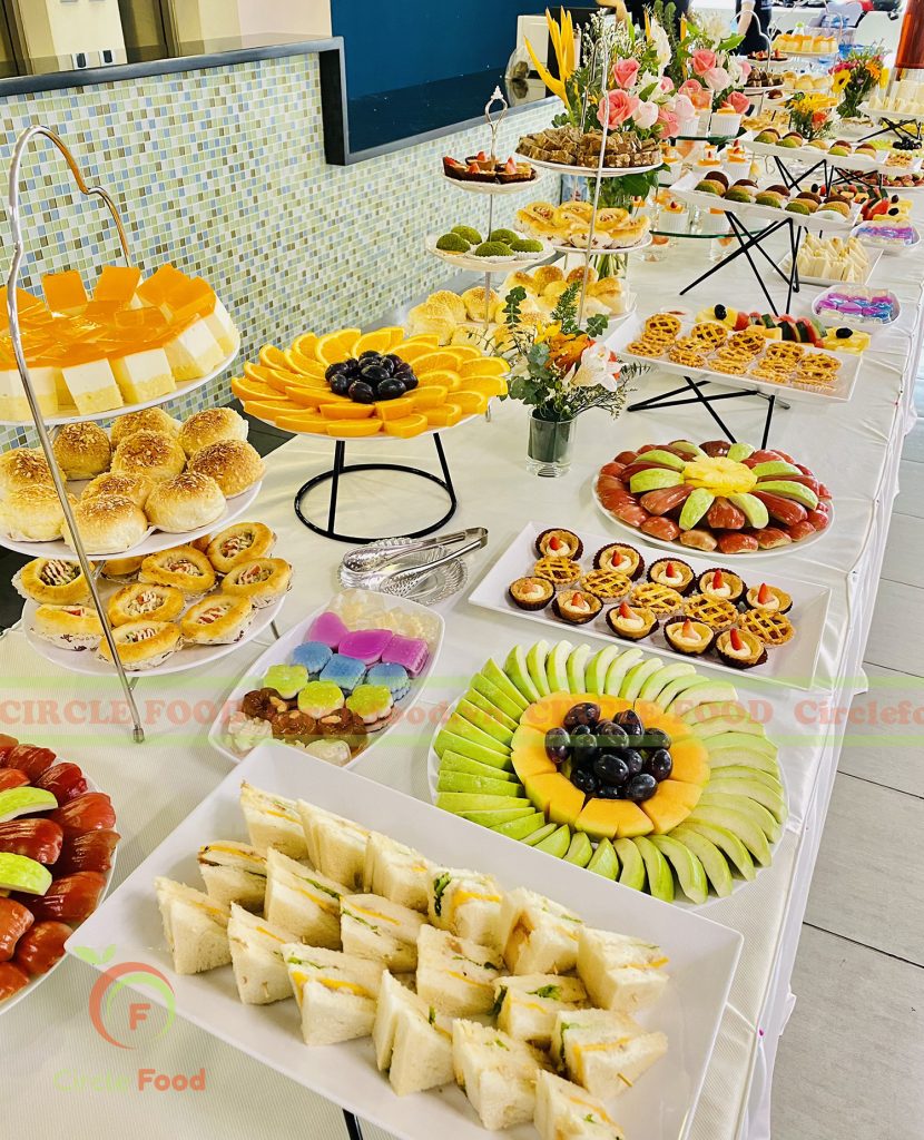 trang trí bàn tiệc teabreak