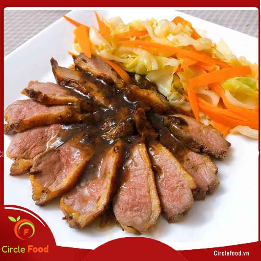 Cách làm lườn vịt xiên sốt lá húng tiêu