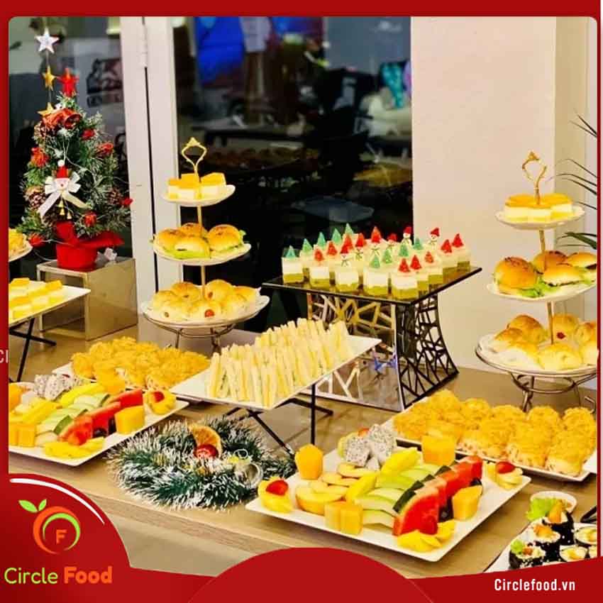 đặt tiệc teabreak sự kiện Giáng sinh cho văn phòng công ty