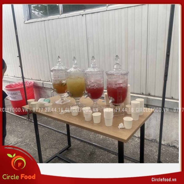Cana Event cung cấp nước ép teabreak cho 500 nhân viên tại cổng B, kho Lazada, Sài Đồng - Long Biên