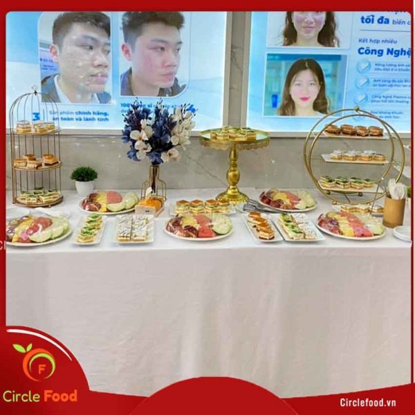 tiệc teabreak Sinh Nhật Sếp tại Trung Tâm Da Liễu Hà Nội
