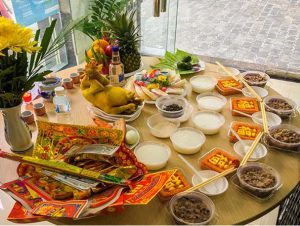 bố trí bàn cúng khai trương