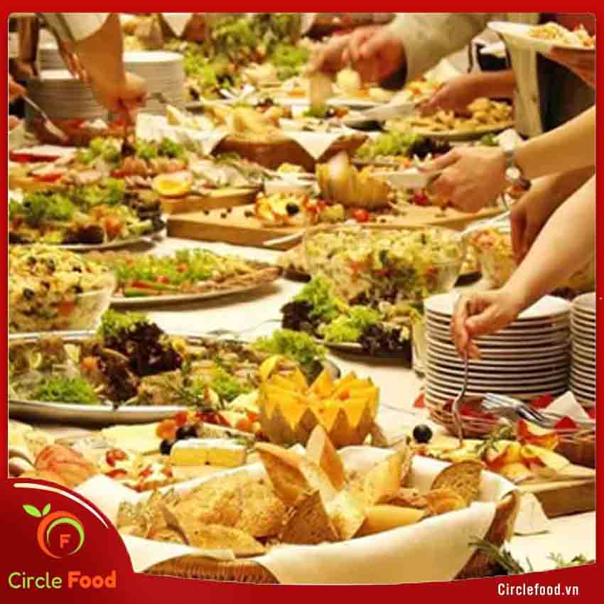 tiệc buffet Noel cho trẻ em