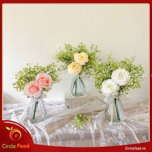hoa trang trí bàn tiệc cưới