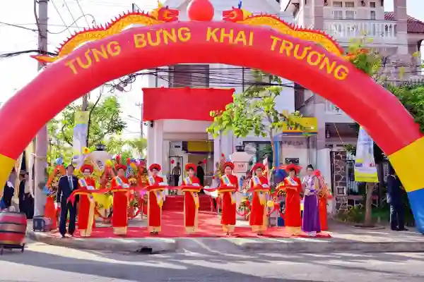 Tuổi Canh Thân 1980 khai trương xây nhà ngày nào tốt năm 2026