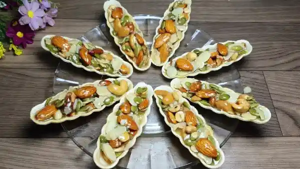 bánh thuyền mix hạt