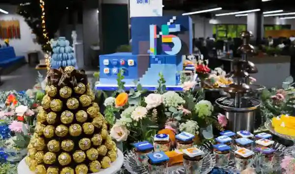 mẫu menu thực đơn tiệc sinh nhật công ty