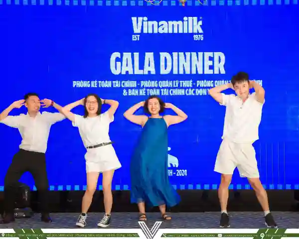 trò chơi tập thể team building tiệc tất niên công ty cuối năm YEP Tết Bính Ngọ 2026