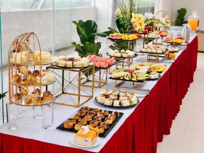 Cách bài trí bàn tiệc Teabreak khai trương chuẩn phong thủy