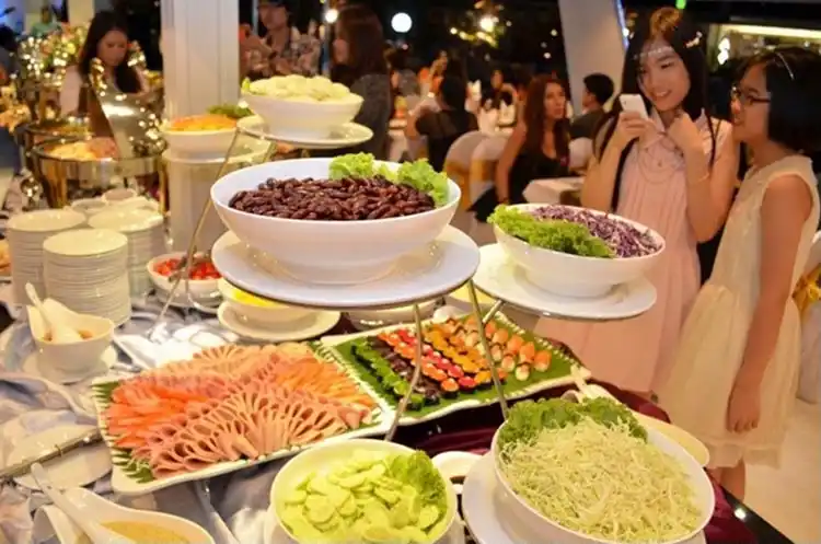 Nên đặt tiệc buffet hay Finger food cho khai trương