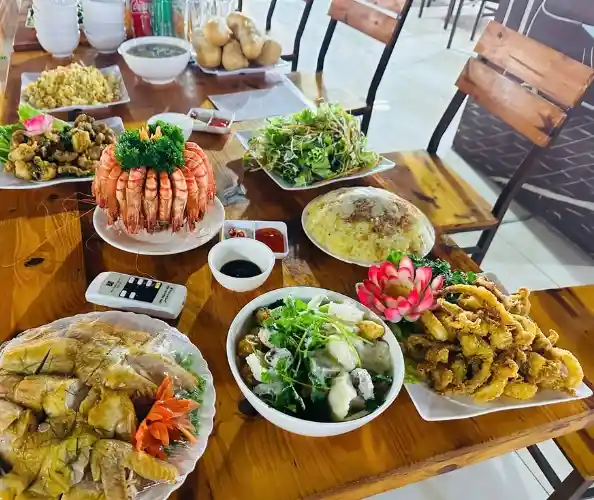 Dịch vụ đặt cỗ tại nhà khu vực Tây Hồ cũ uy tín